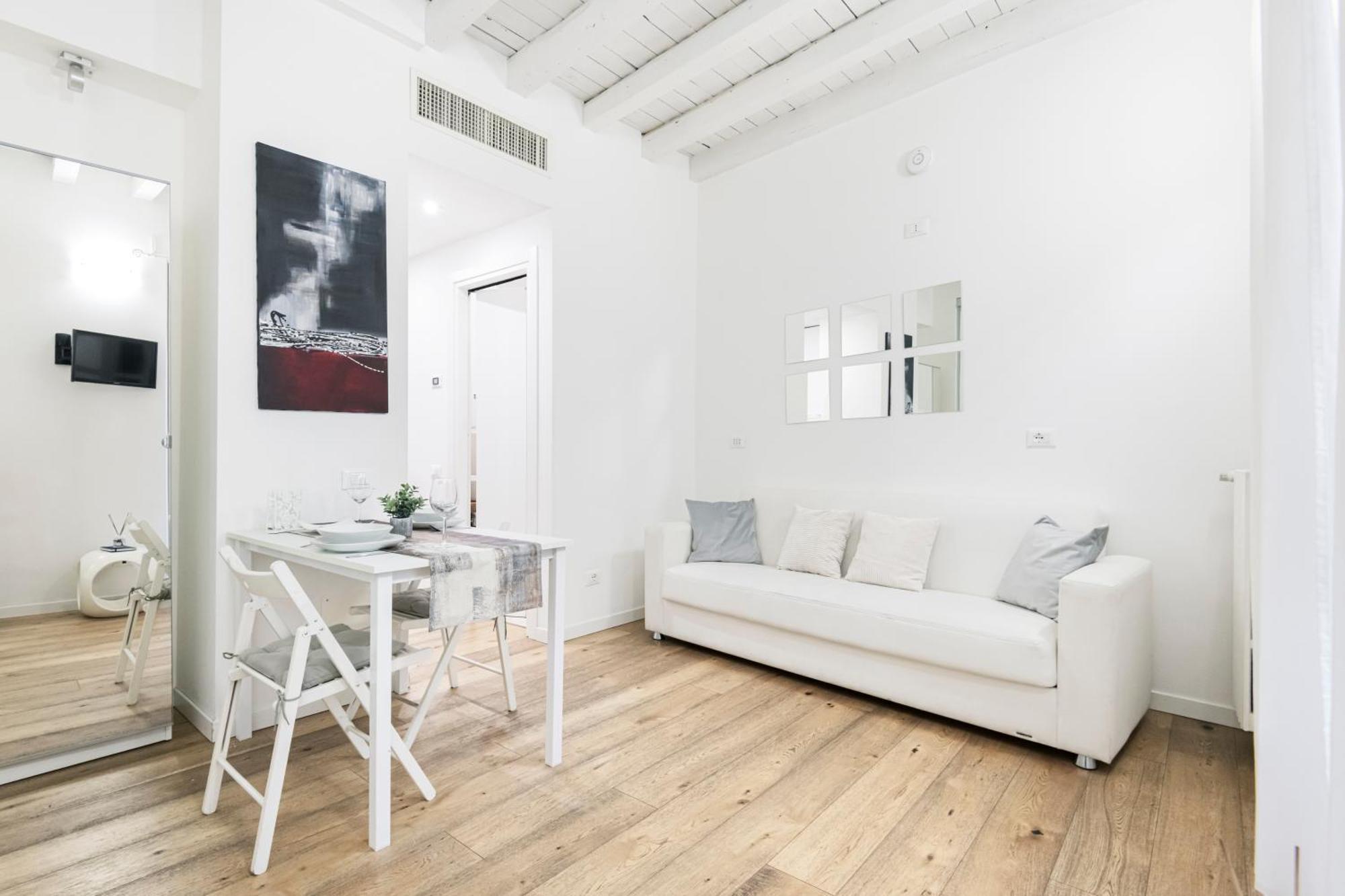 Amazing, New & Fully Furnished Studio In Duomo Milano Ngoại thất bức ảnh