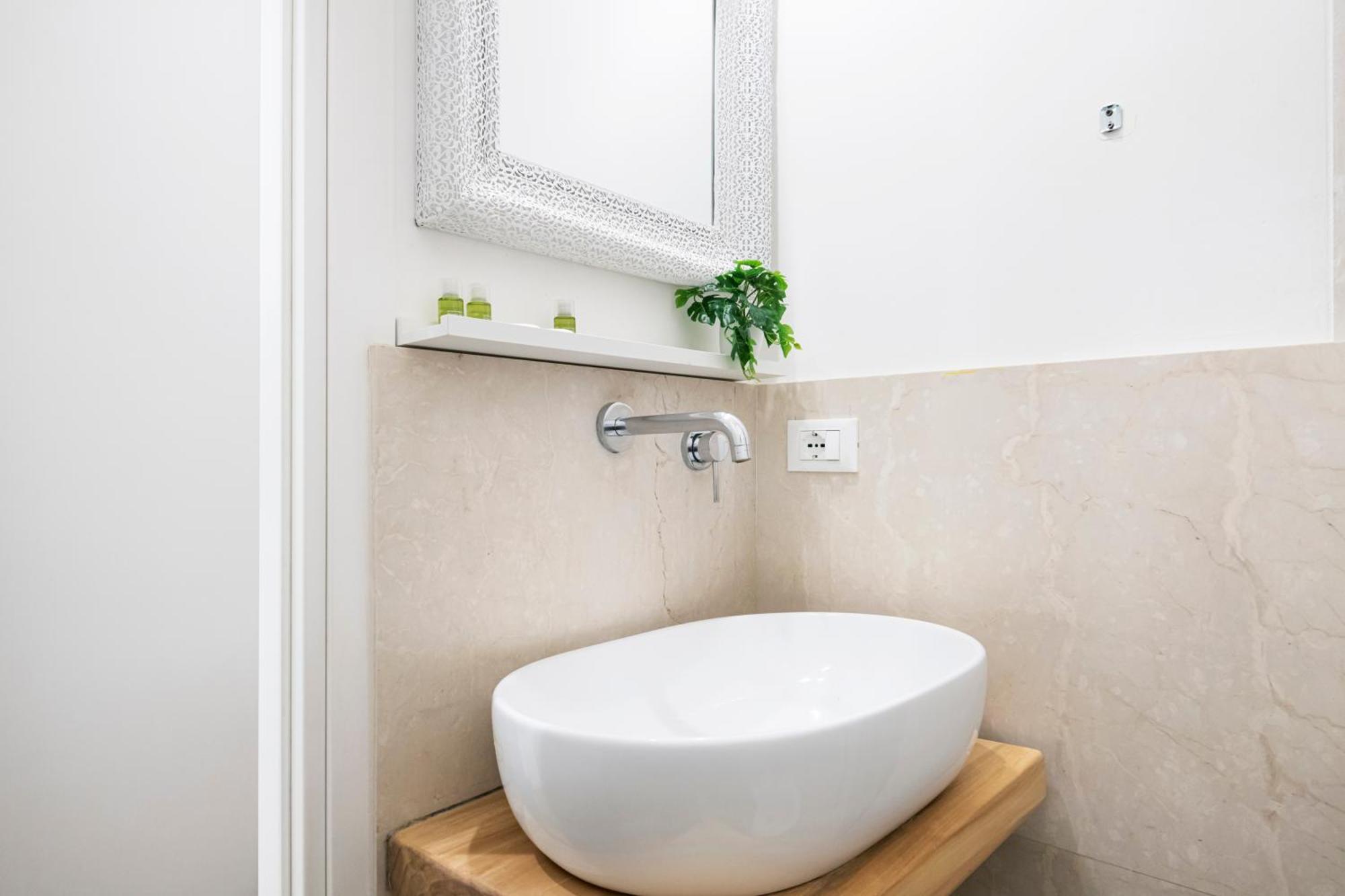Amazing, New & Fully Furnished Studio In Duomo Milano Ngoại thất bức ảnh